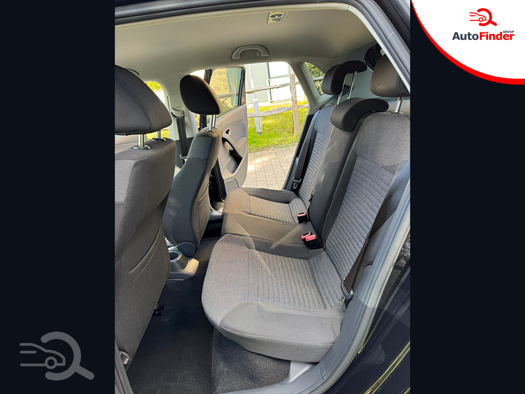 
								Volkswagen Polo full									