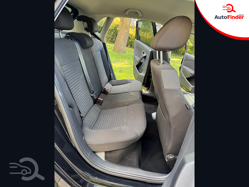 
								Volkswagen Polo full									