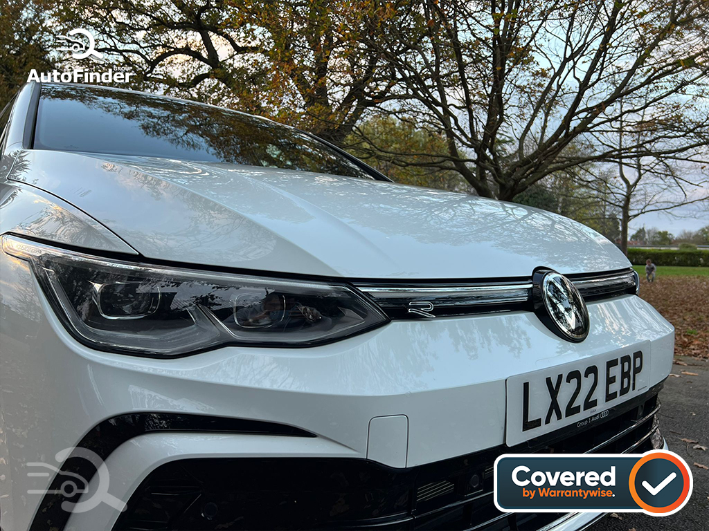 
								Volkswagen Golf R-Line Estate Hybrid full									