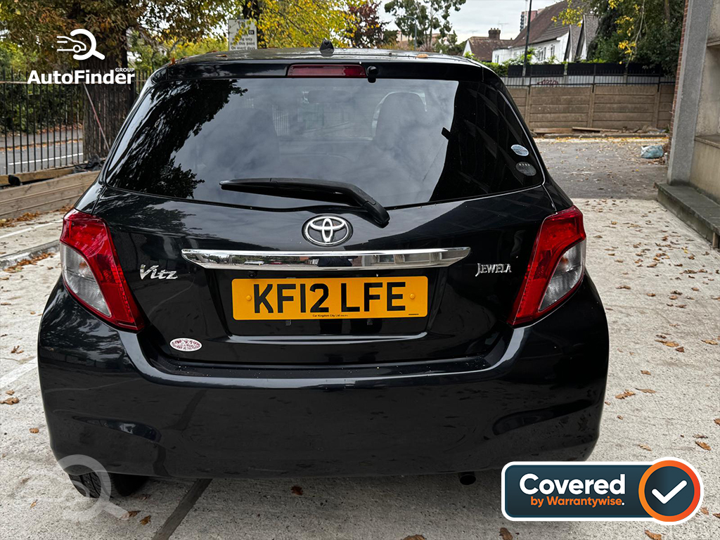 
								Toyota Vitz (Yaris) full									