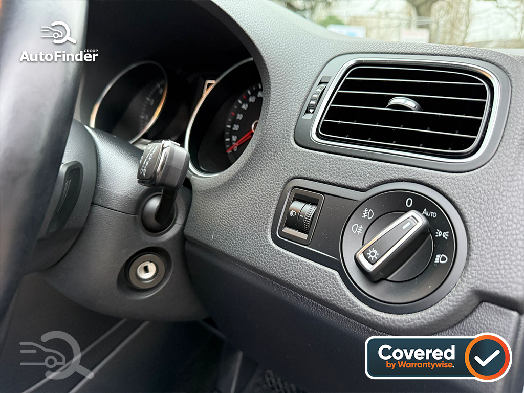 
								Volkswagen Polo full									