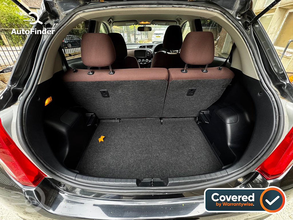 
								Toyota Vitz (Yaris) full									