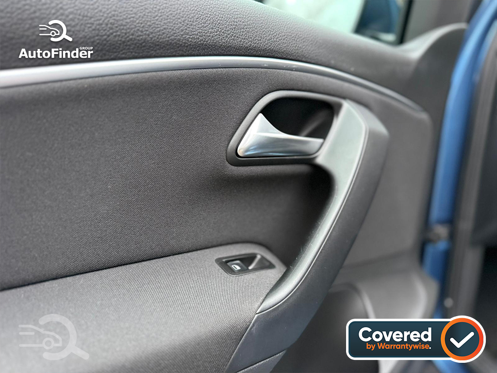 
								Volkswagen Polo full									