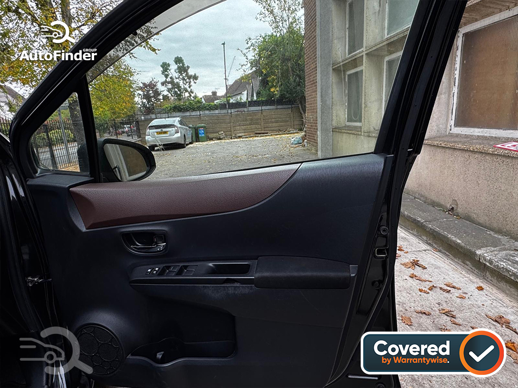 
								Toyota Vitz (Yaris) full									