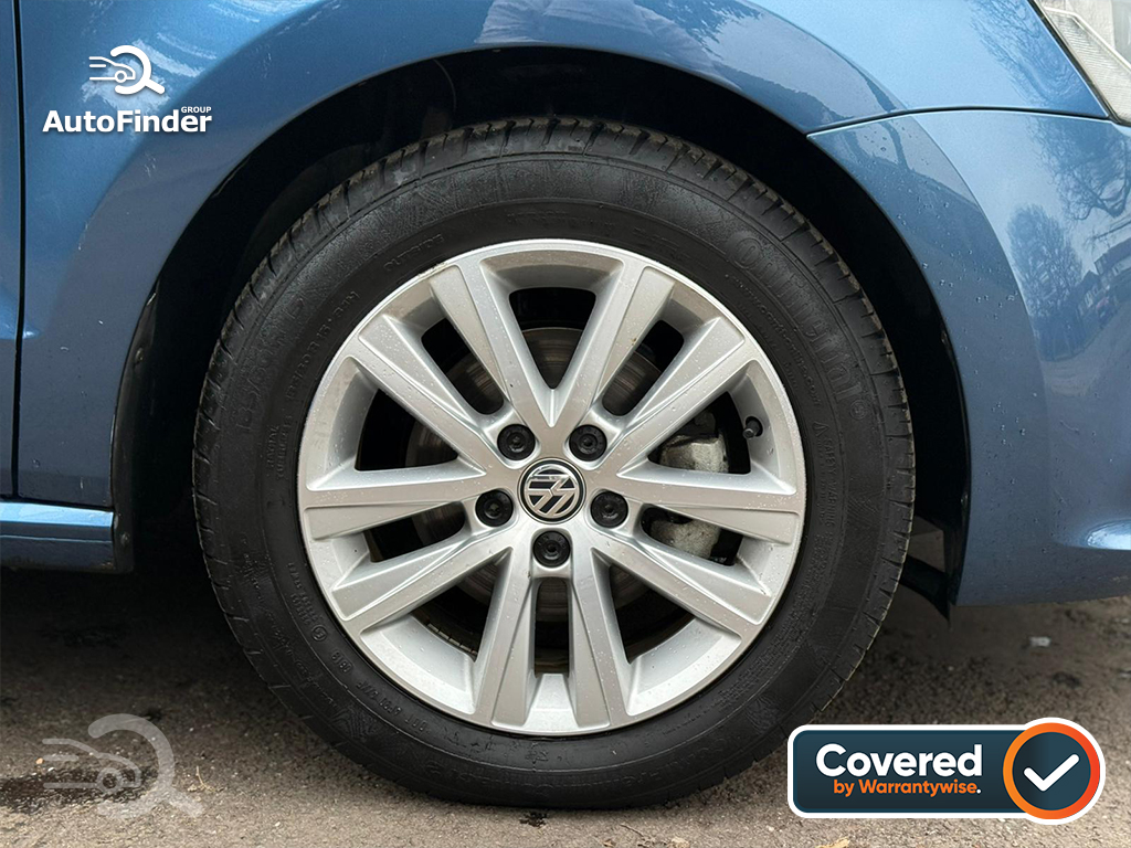 
								Volkswagen Polo full									