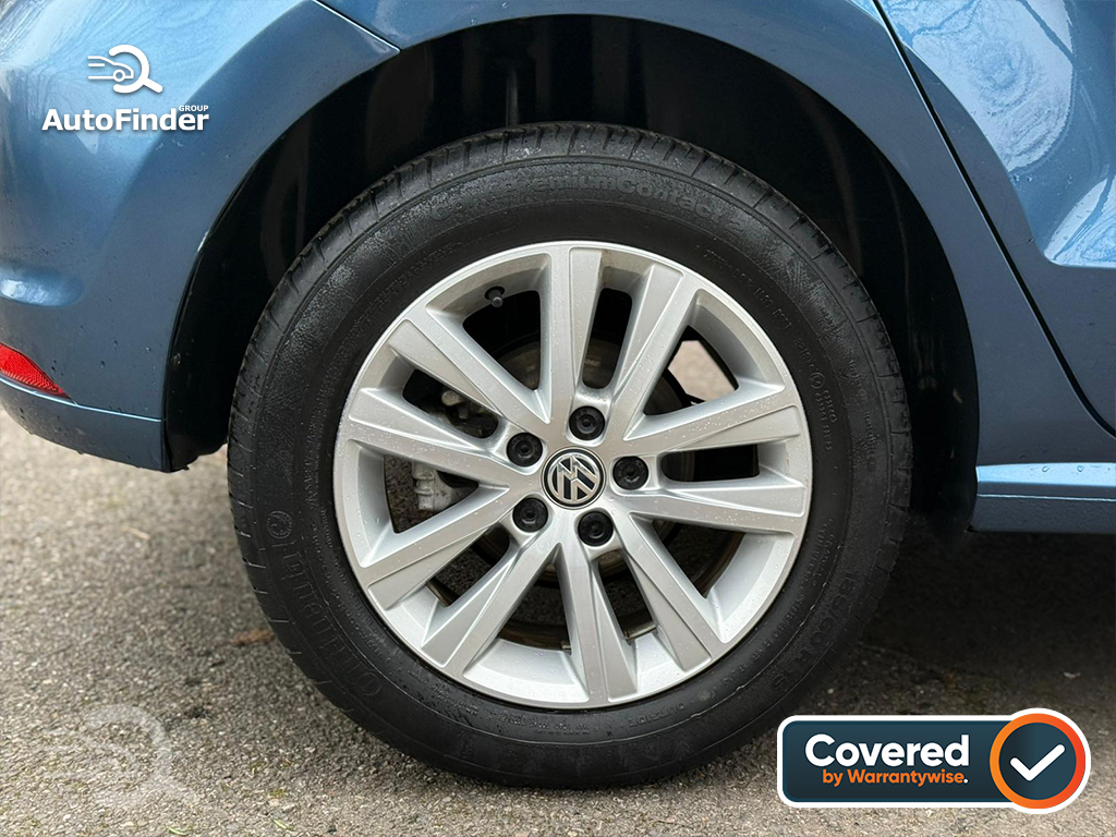 
								Volkswagen Polo full									