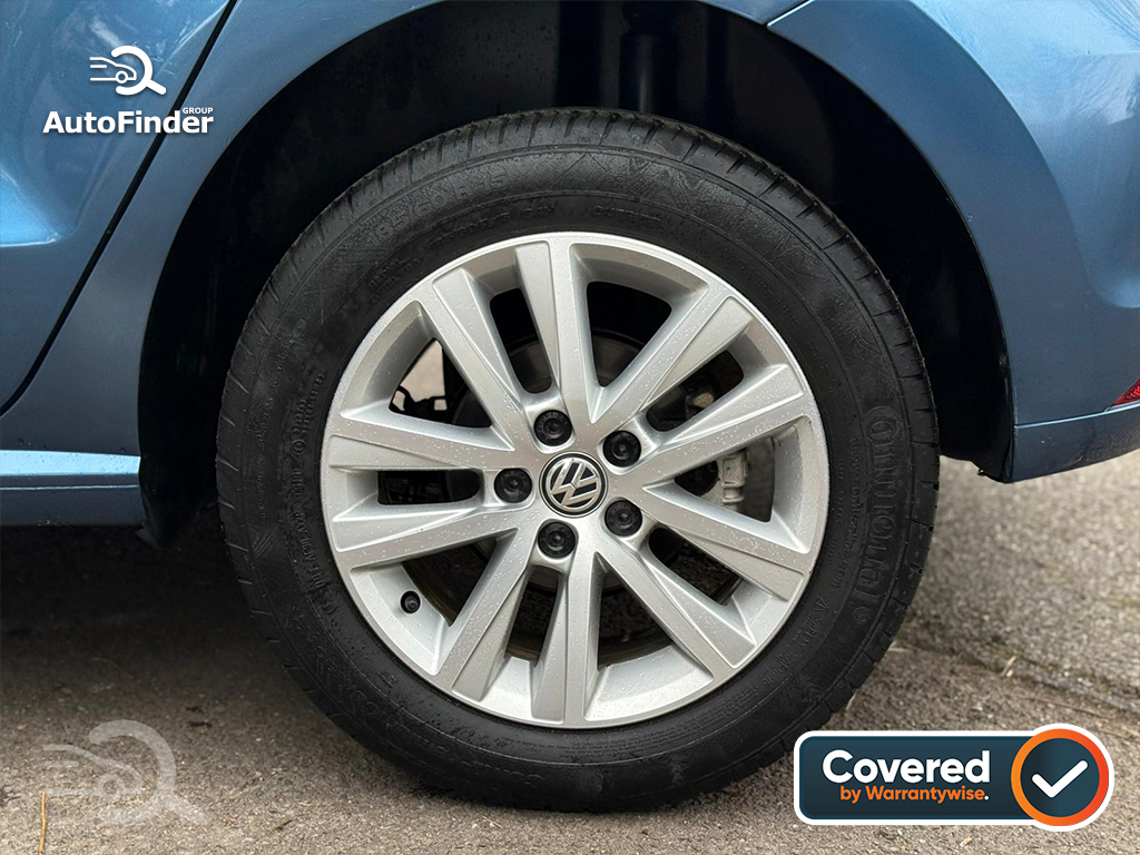 
								Volkswagen Polo full									