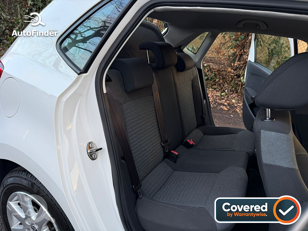 
								Volkswagen Polo 1.2 TSI full									