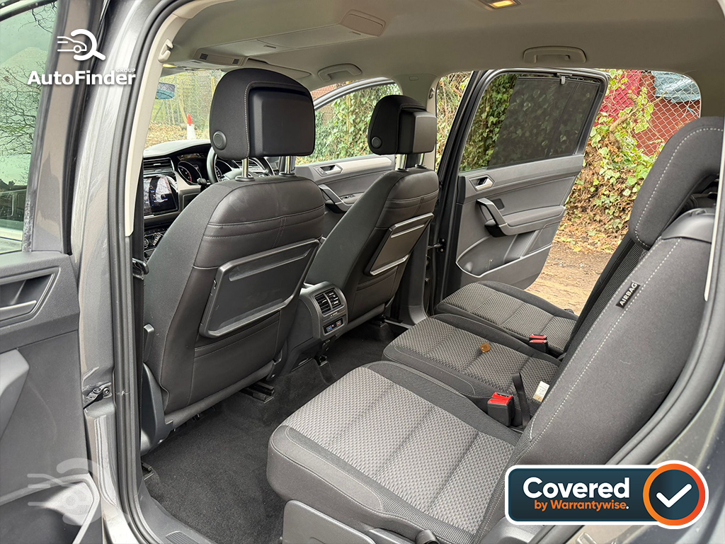 
								Volkswagen Touran full									