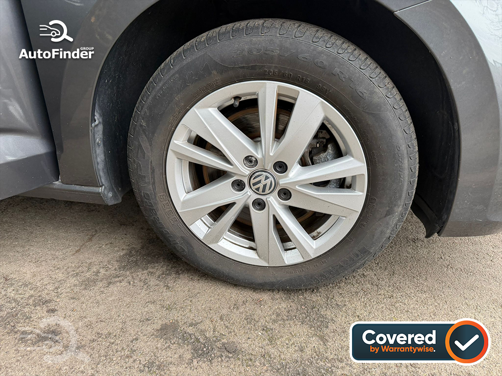 
								Volkswagen Touran full									