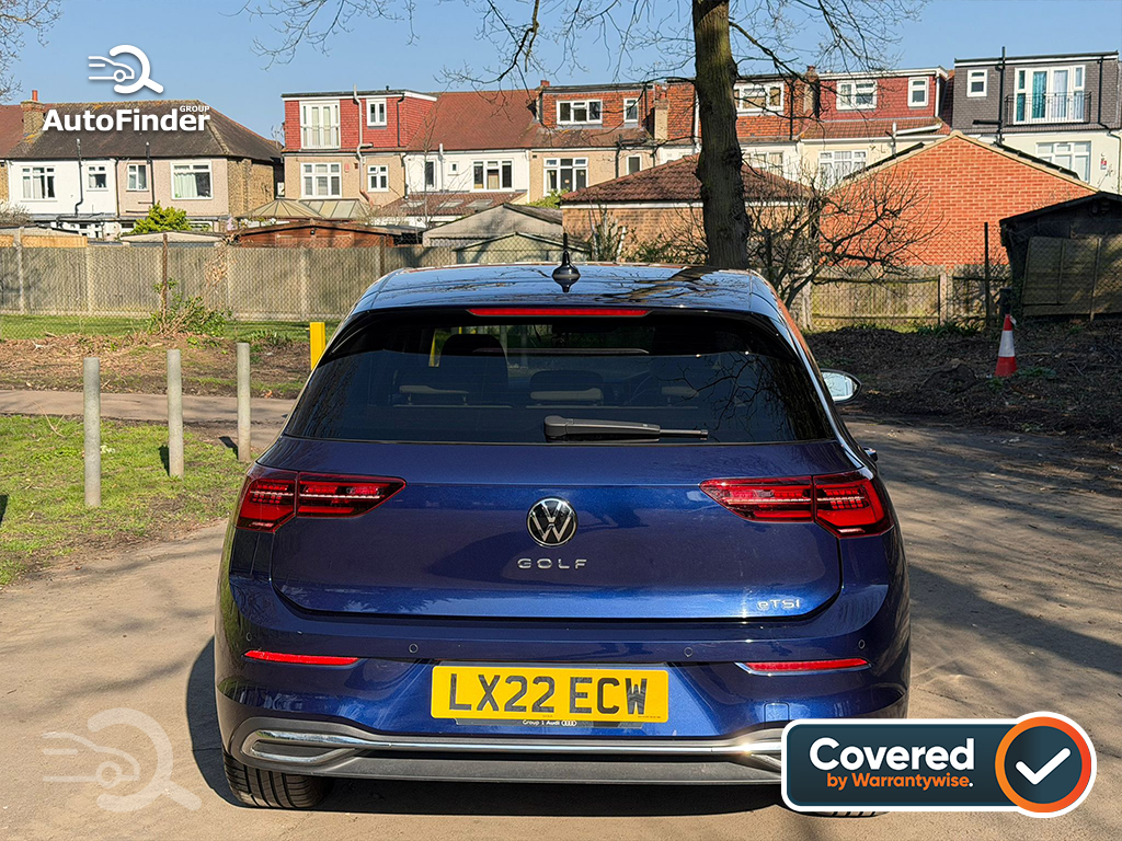 
								Volkswagen Golf full									