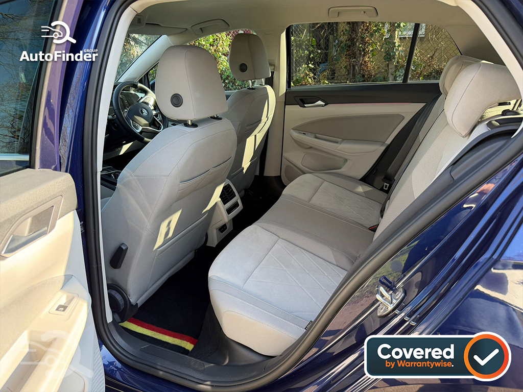 
								Volkswagen Golf full									