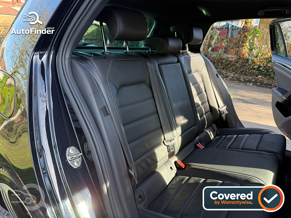 
								Volkswagen Golf R full									