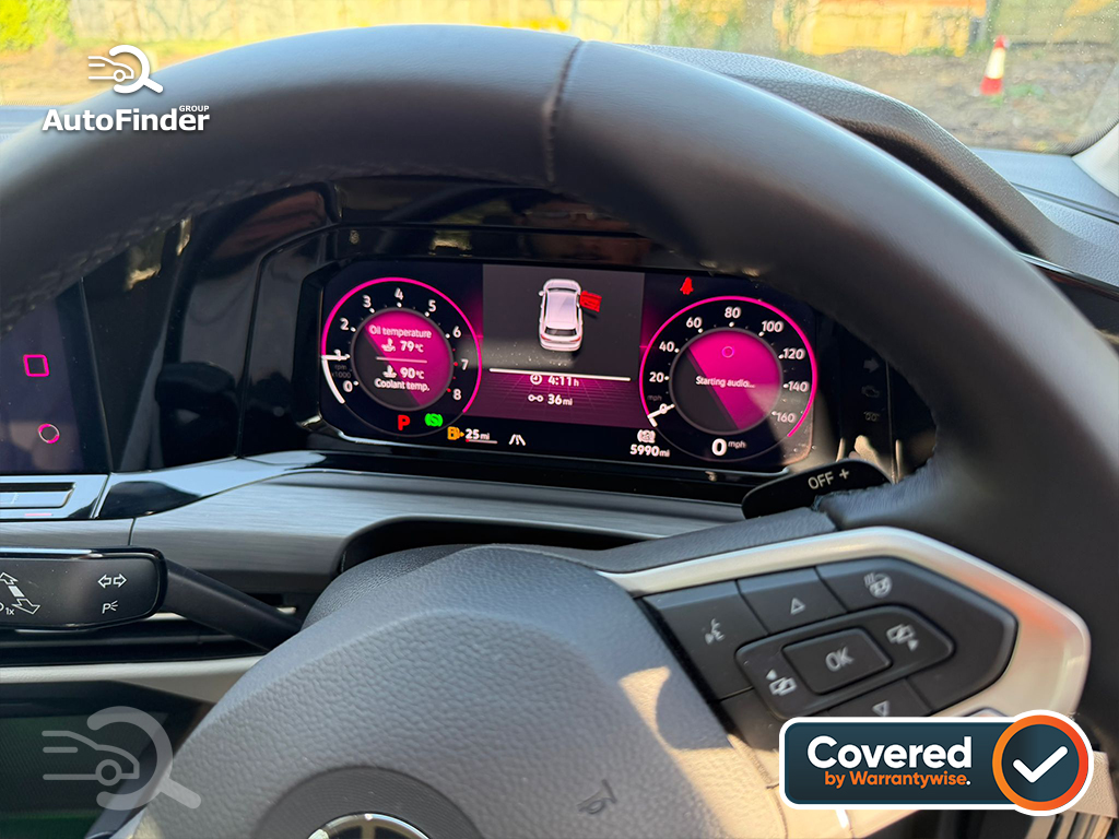 
								Volkswagen Golf full									