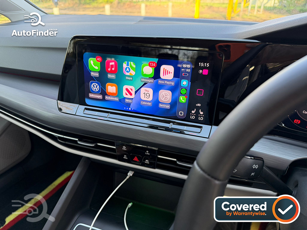 
								Volkswagen Golf full									