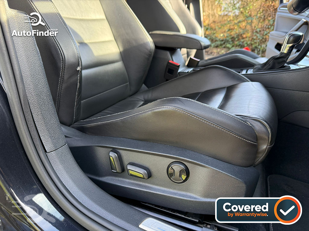 
								Volkswagen Golf R full									