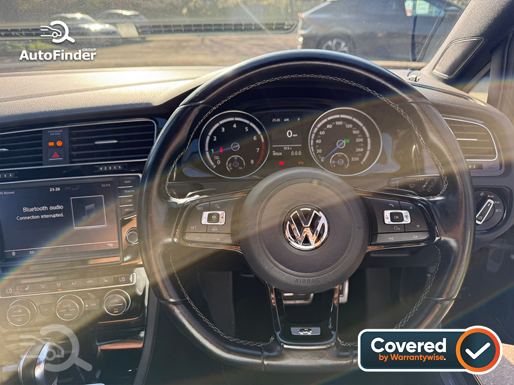 
								Volkswagen Golf R full									