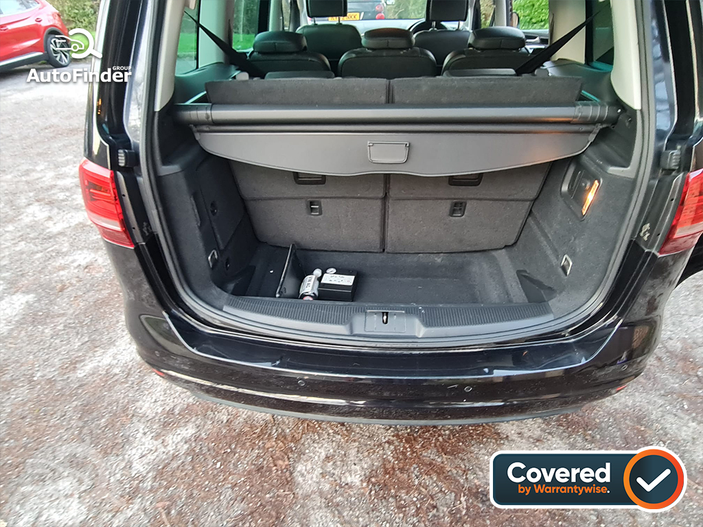 
								Volkswagen Sharan 1.4 TSI full									