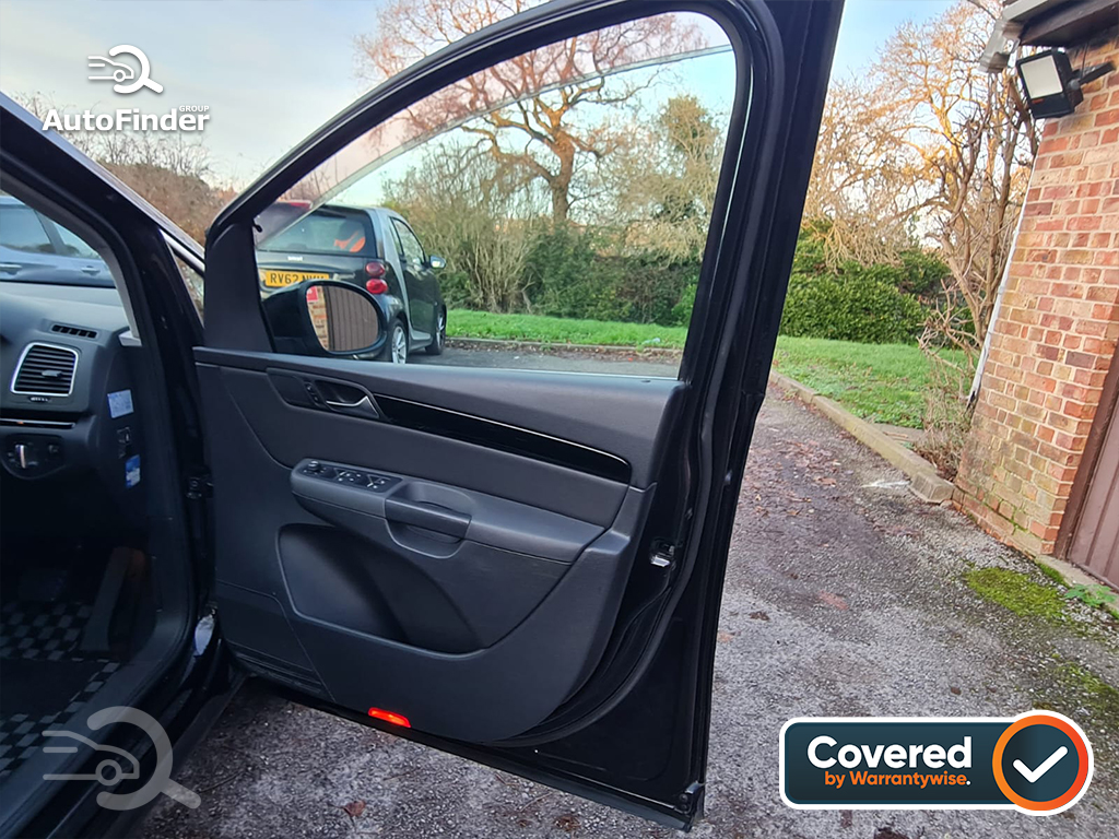 
								Volkswagen Sharan 1.4 TSI full									