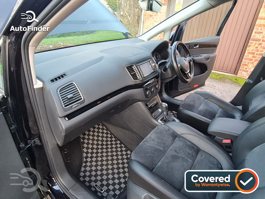 
								Volkswagen Sharan 1.4 TSI full									