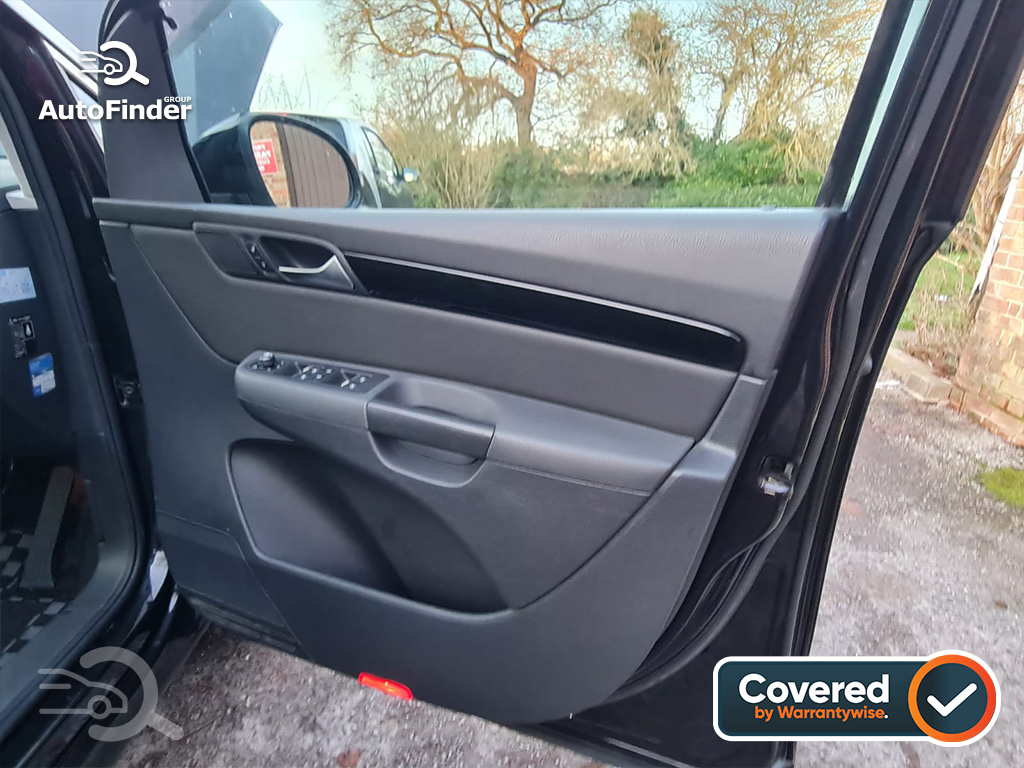 
								Volkswagen Sharan 1.4 TSI full									