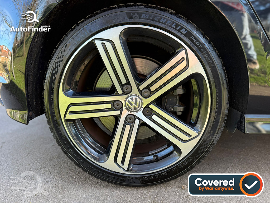 
								Volkswagen Golf R full									