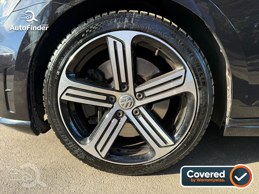 
								Volkswagen Golf R full									