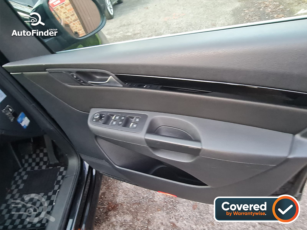 
								Volkswagen Sharan 1.4 TSI full									