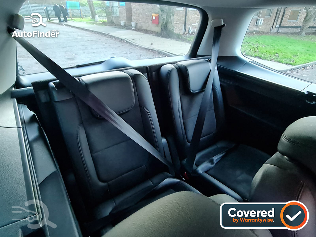 
								Volkswagen Sharan 1.4 TSI full									