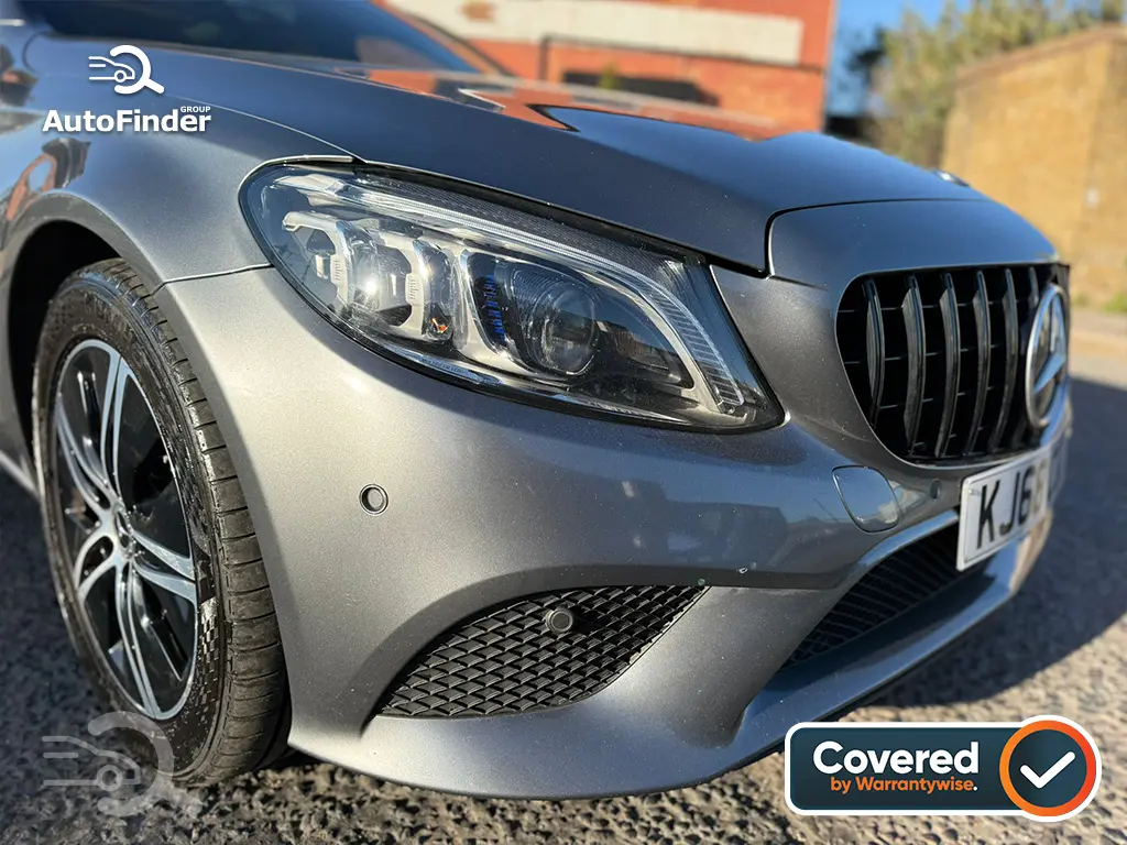 
								Mercedes Benz C220d Sport (Premium Plus) full									