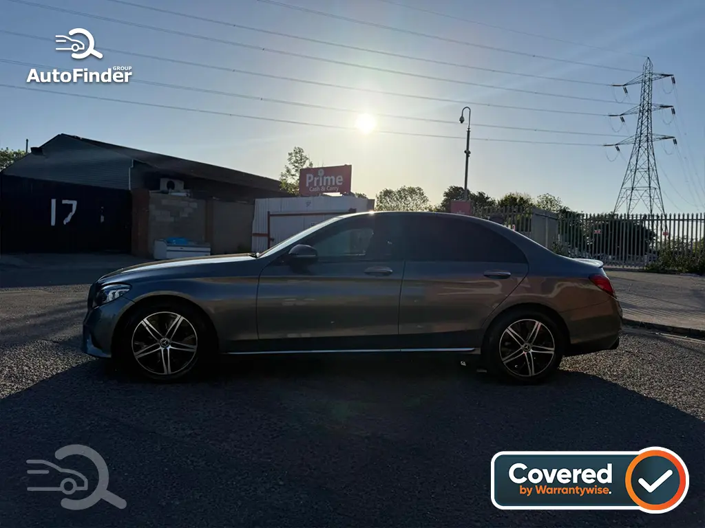 
								Mercedes Benz C220d Sport (Premium Plus) full									