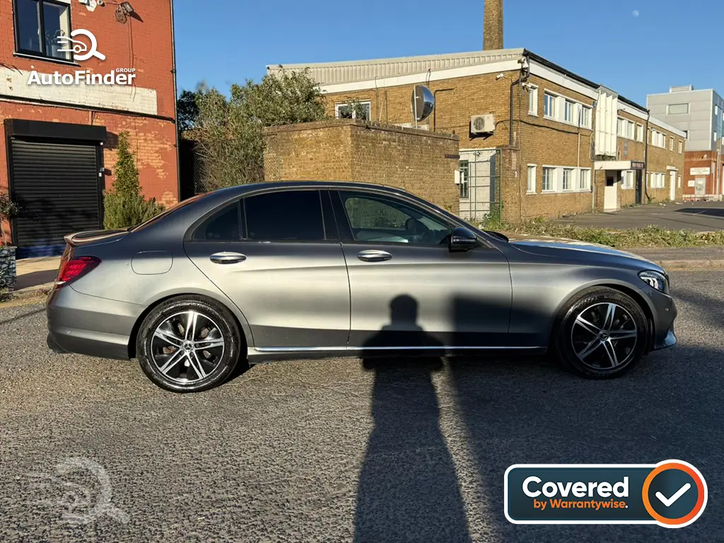 
								Mercedes Benz C220d Sport (Premium Plus) full									