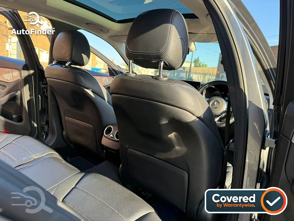 
								Mercedes Benz C220d Sport (Premium Plus) full									