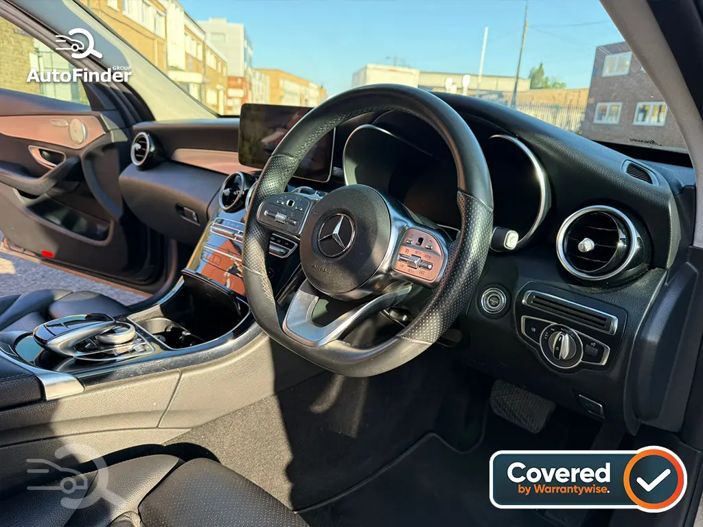 
								Mercedes Benz C220d Sport (Premium Plus) full									