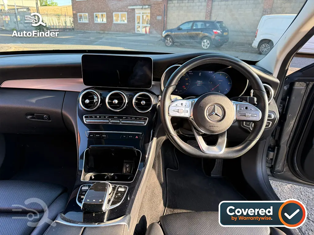 
								Mercedes Benz C220d Sport (Premium Plus) full									