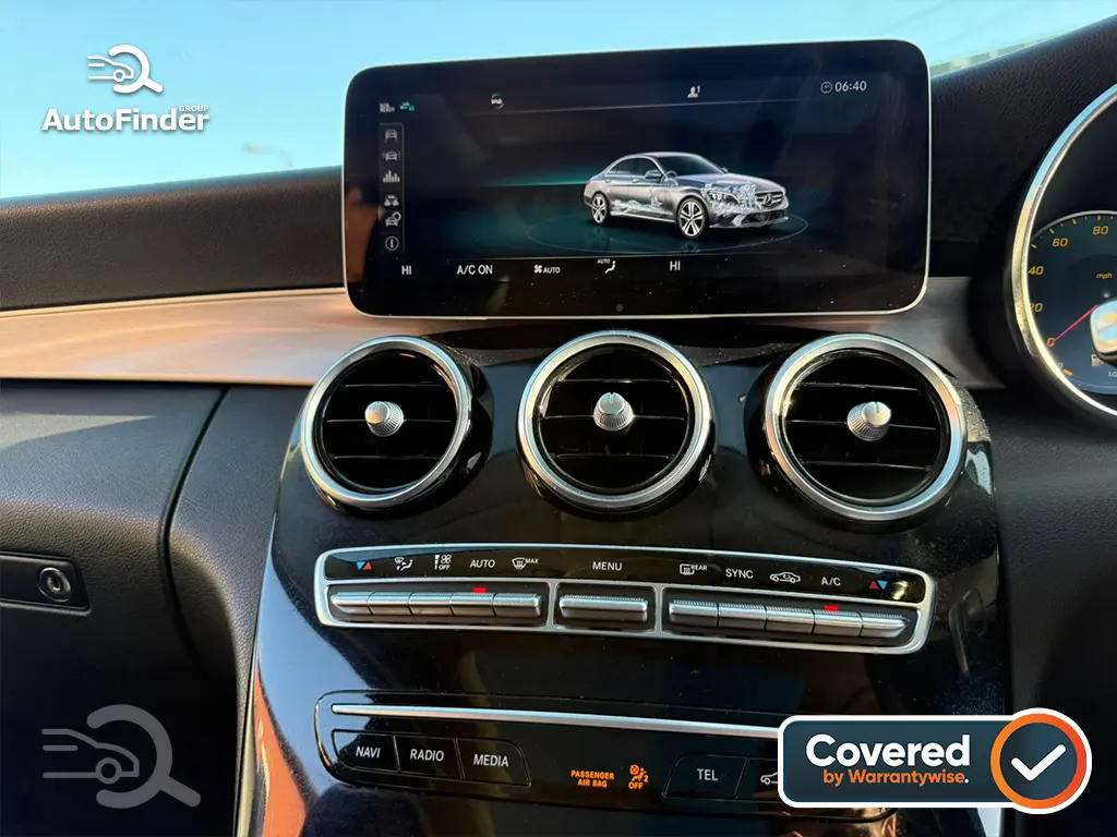 
								Mercedes Benz C220d Sport (Premium Plus) full									