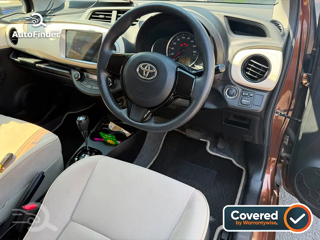 
								Toyota Yaris full									
