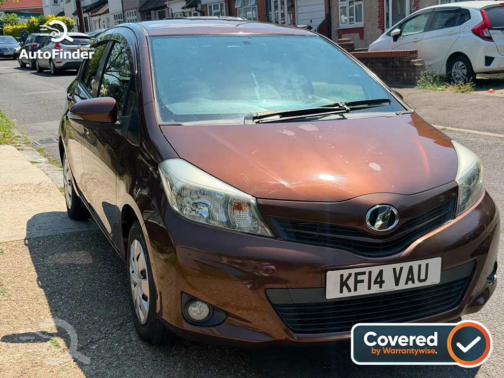 
								Toyota Yaris full									